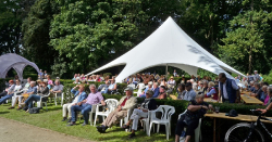 Folk im Park_16