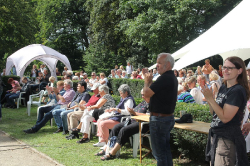 Folk im Park_36